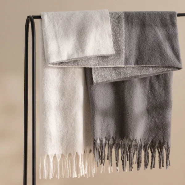 pleed FLAGOS 150x200cm hall
